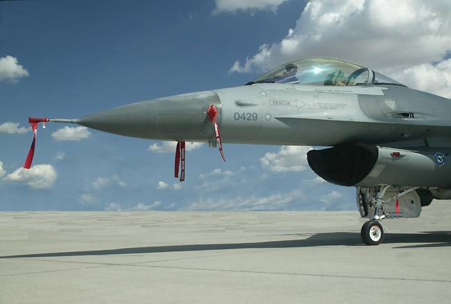F16IntakeBlack